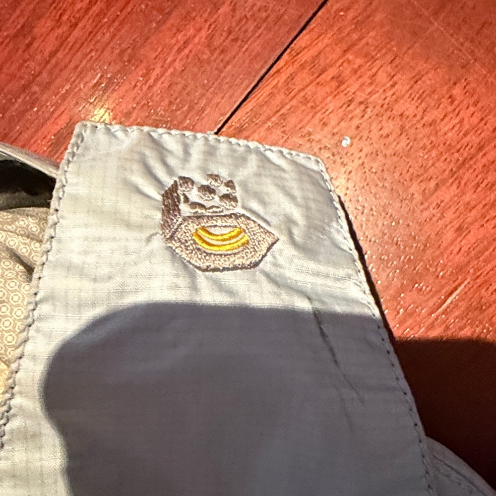 Mountain Hardware Rain Jacket shell Size Small pr… - image 3